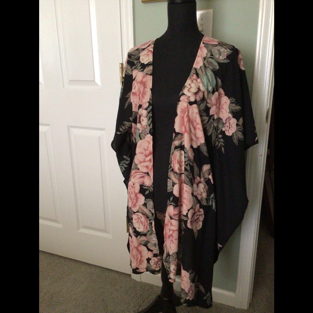 Leebe kimono